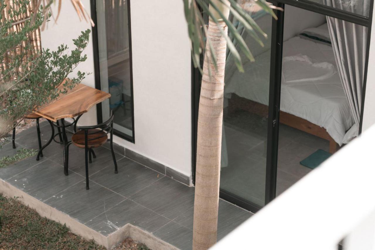 Kampot River Bungalow By Mama Hotel Exterior photo